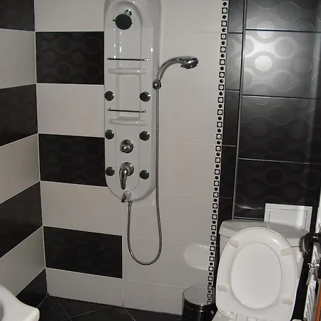 Family Hotel Malibu Chernomorets Room photo