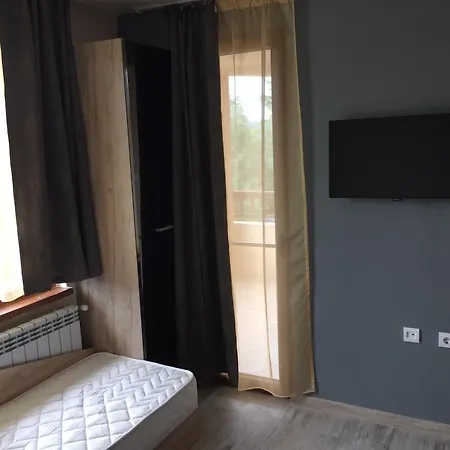 Family Hotel Malibu Chernomorets Exterior photo