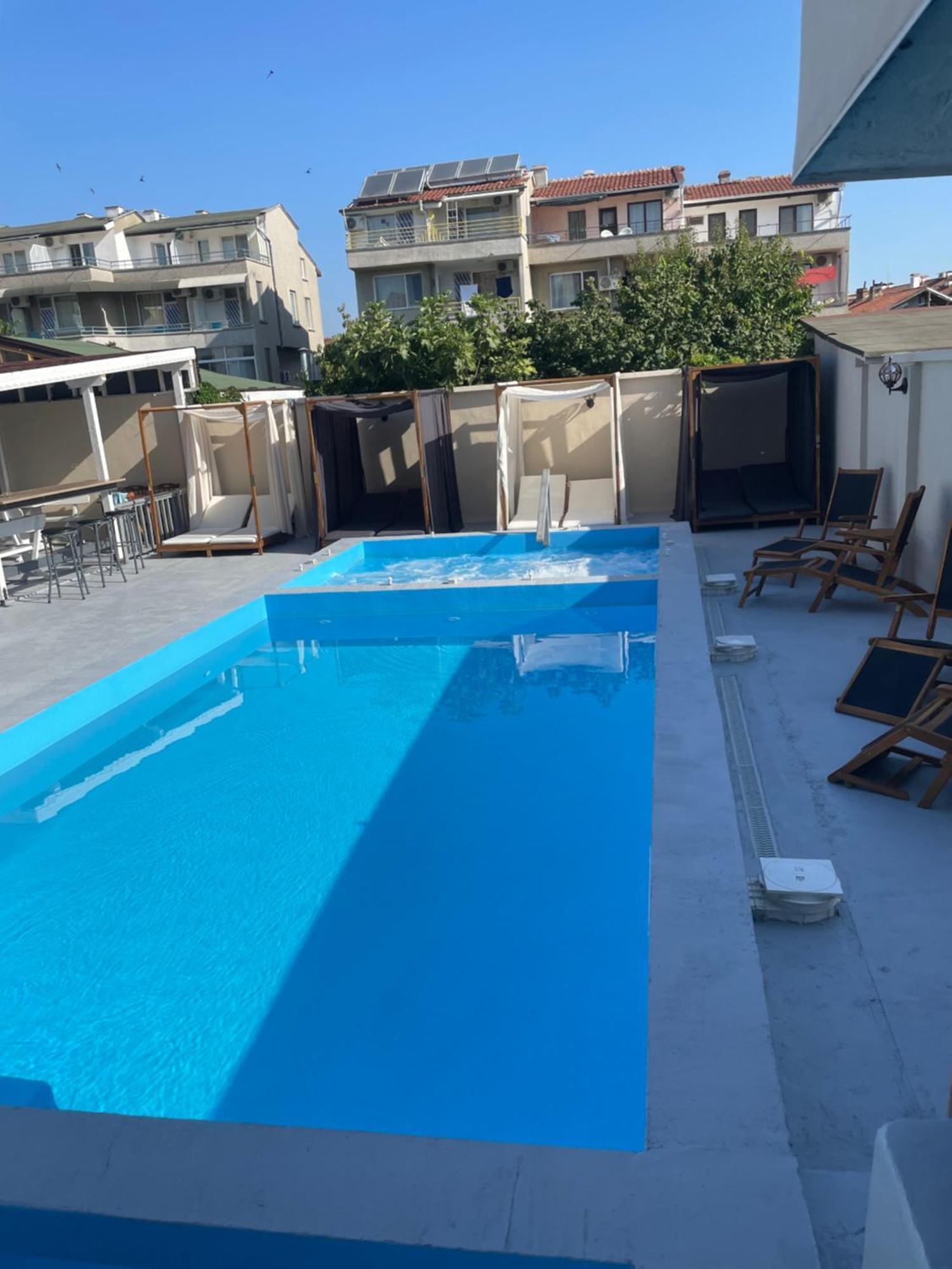 Family Malibu Chernomorets